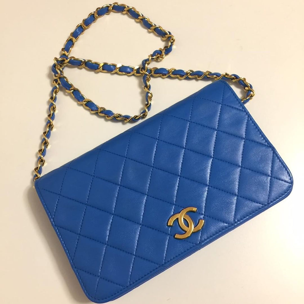 chanel classic blue bag