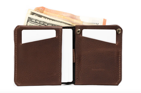 Best Billfold wallet with AirTag