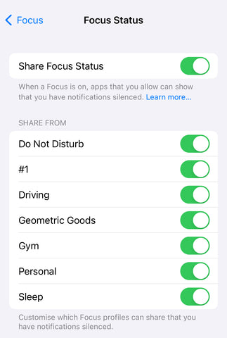 share the focus status on iPhone 15 with iOS 17