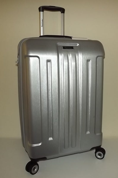 travel spinner luggage