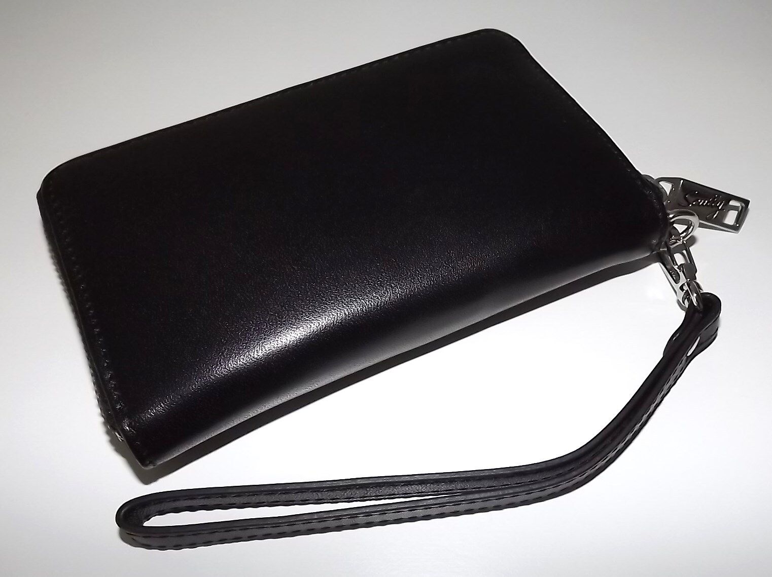 Scully Women's Leather Credit Card Wristlet Wallet - Travel Trek ...