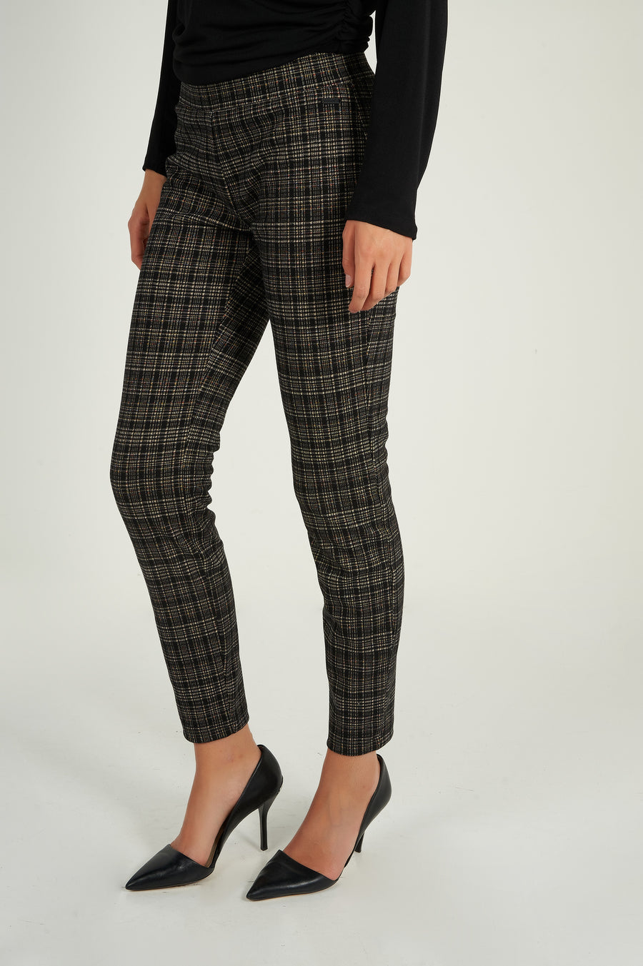 magasinez les pantalons à enfiler à carreaux - Shop the plaid pull on pants from colori