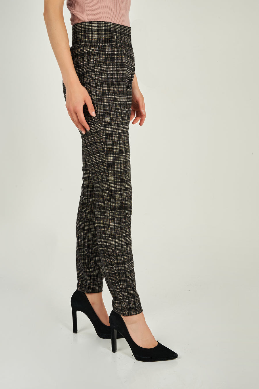 magasinez les pantalons à enfiler à carreaux - Shop the plaid pull on pants from colori