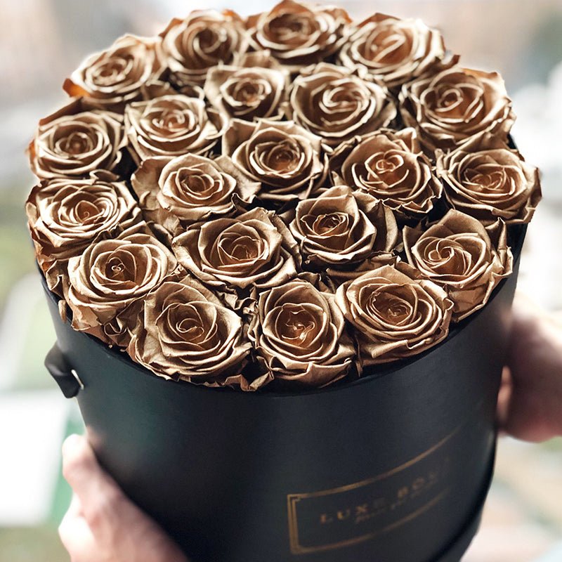 Grand Luxe Bouquet Box | Gold Roses