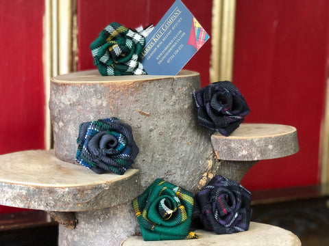 Tartan brooches at Harris Kilt Company