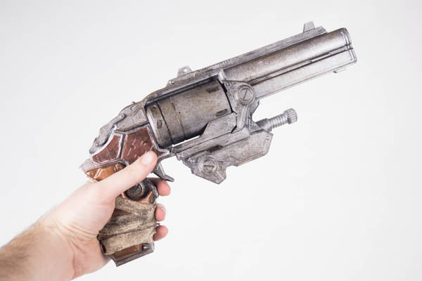 gears of war boltok pistol