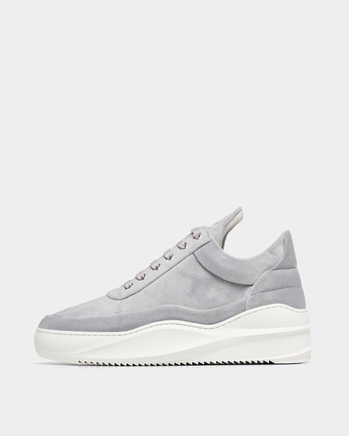 filling pieces low top sky