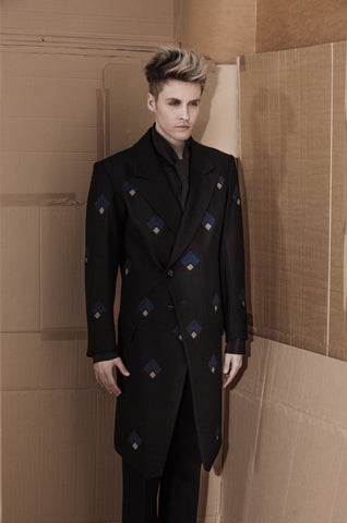 Art Déco Fashion Style for men, frock coat with art déco peacock pattern, luxurious bespoke tailoring made in Berlin