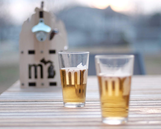 https://cdn.shopify.com/s/files/1/1810/4567/products/mi-state-of-mind-drinkware-mi-pint-glasses-set-of-2-378460307475_535x.jpg?v=1696949147