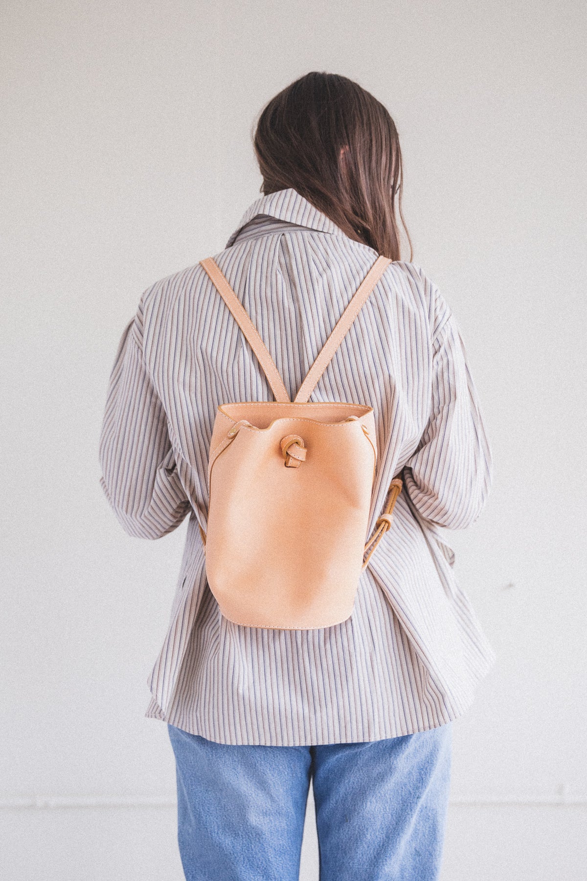 SMALL CYL BACKPACK IN VACHETTA LEATHER