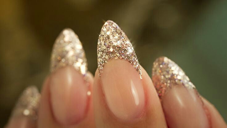 Glitter Nails Trend