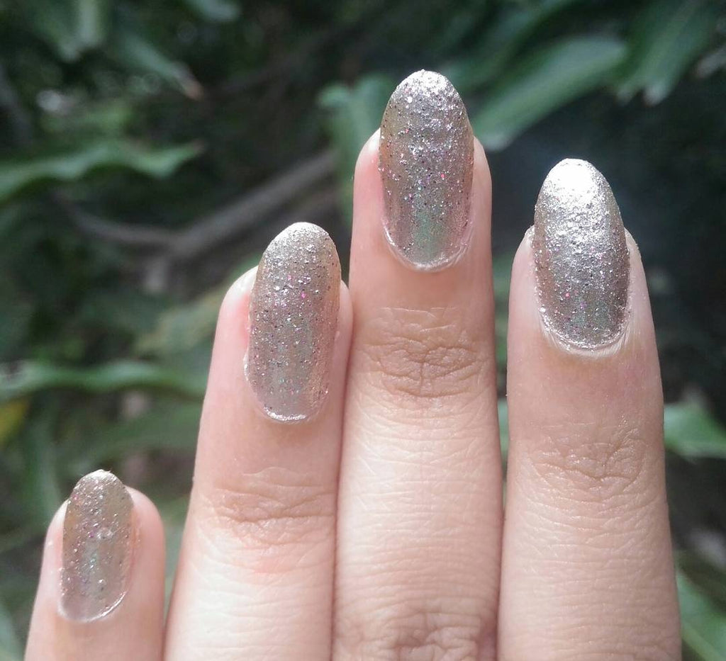 Glitter Nails Trend