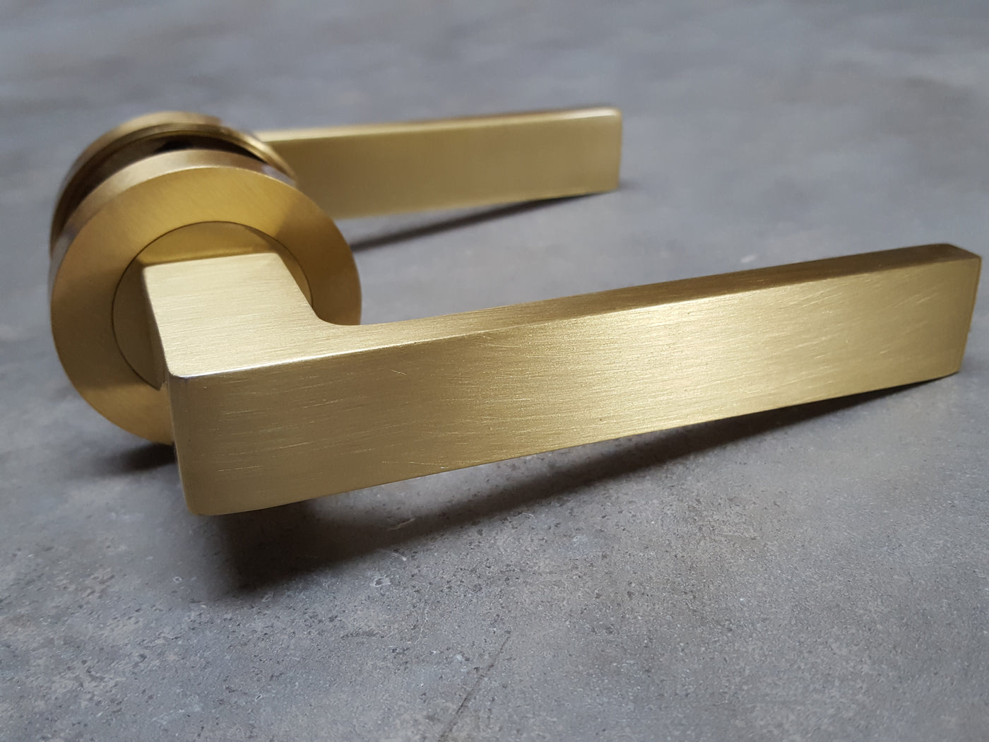 M4D010SB Satin Brass Lever Door Handles 2 1400x ?v=1574866705