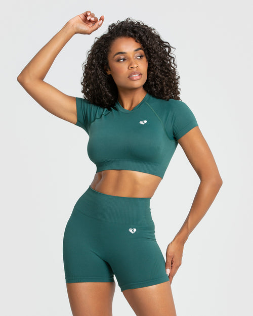 UNISSU Women's Long Sleeve Crop Tops Workout Shirts Seamless with Thumb  Hole Athletic Gym Sports Khakis Green XX-Small at  Women's Clothing  store