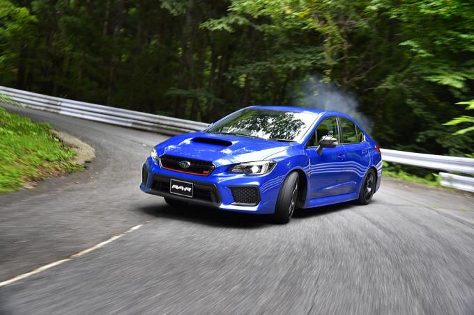 Черная субару wrx sti