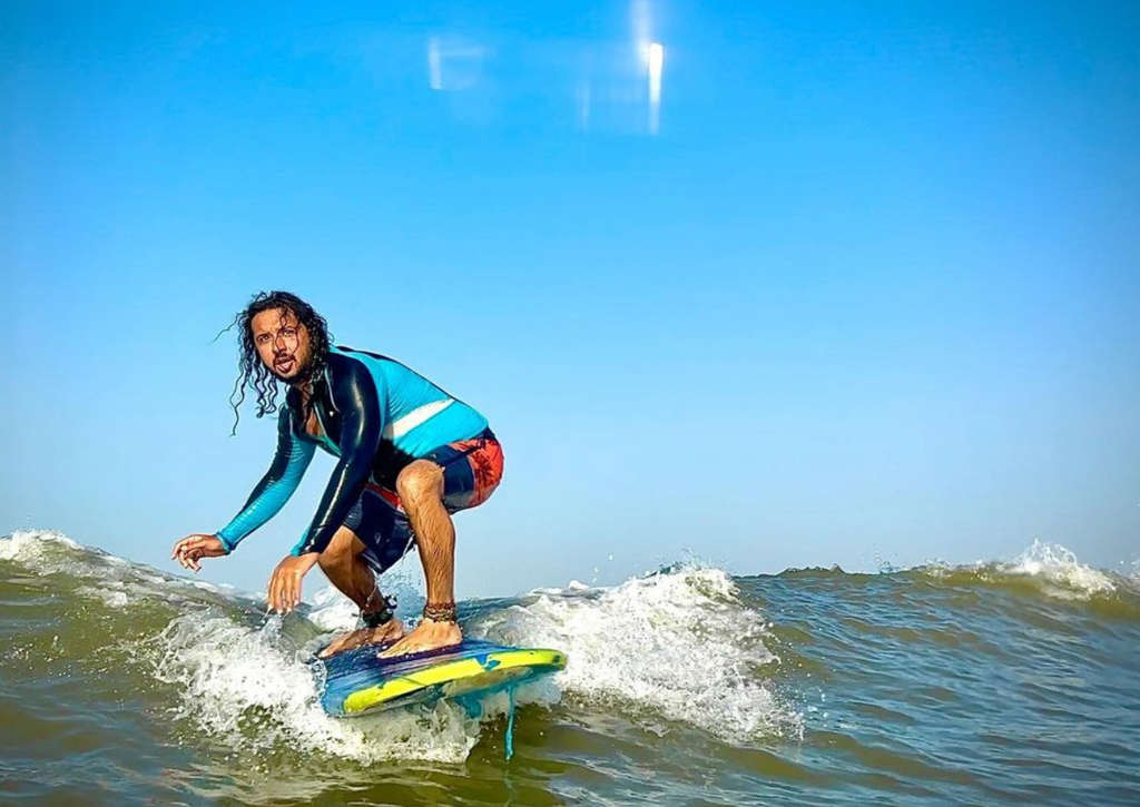 surfing coach at mumbai surf school