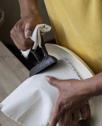 hand making a panama hat