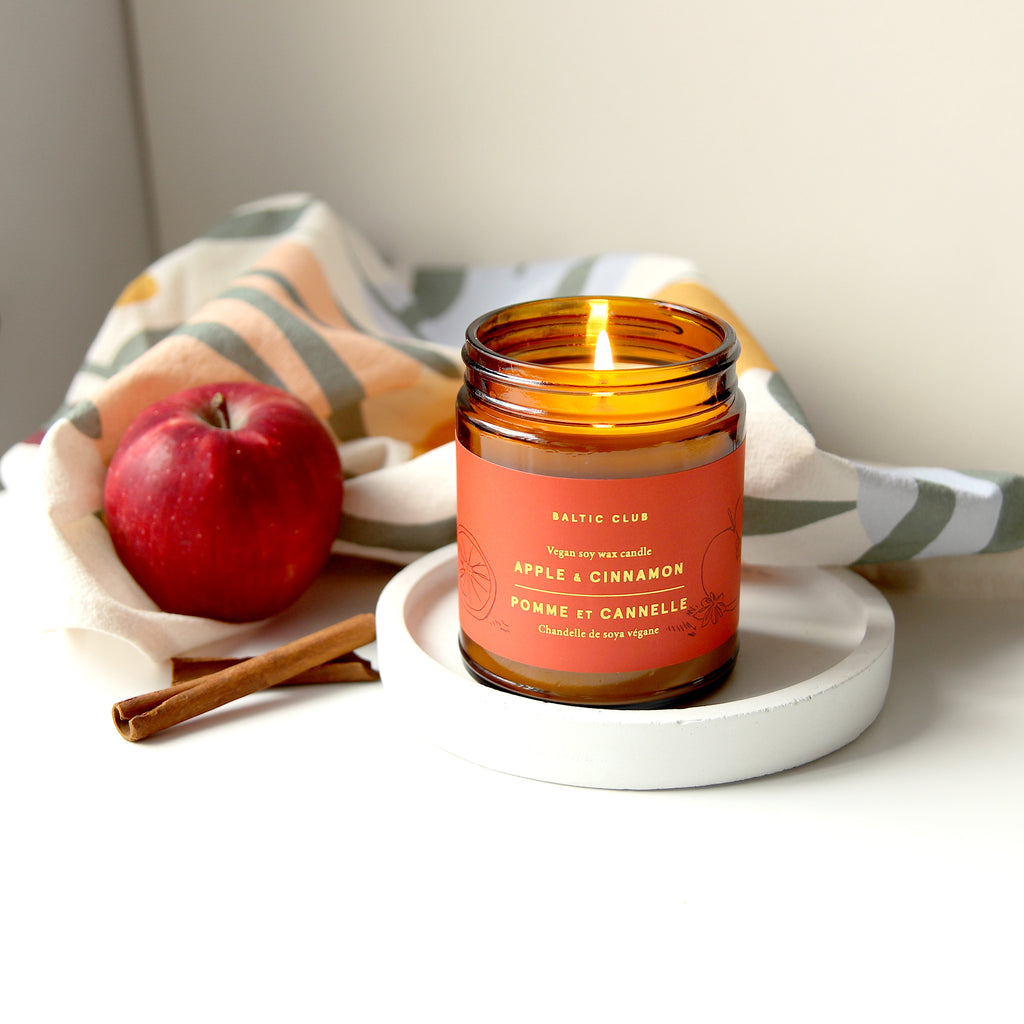 Apple and cinnamon soy candle with warm ambiance