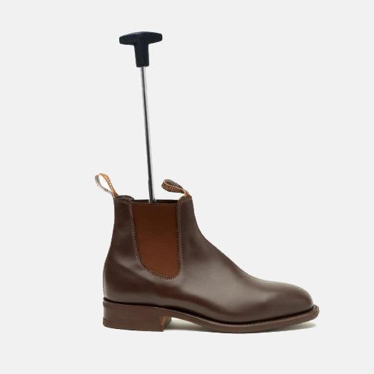 chelsea boots shoe trees