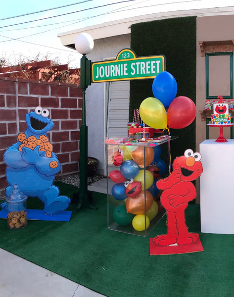 Elmo Standee – Platinum Prop Rentals