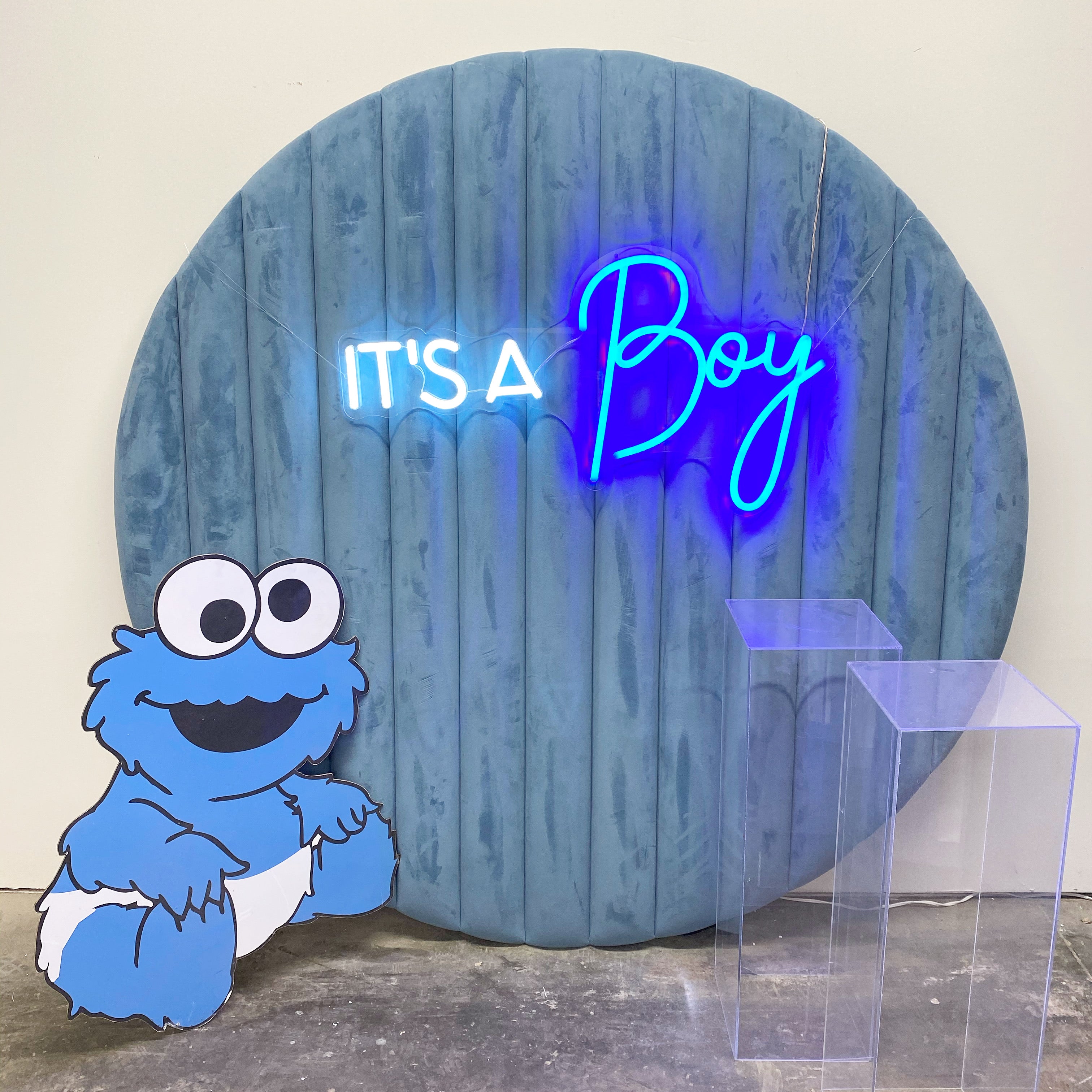 It’s A Boy Blue Velvet Circle Backdrop Package