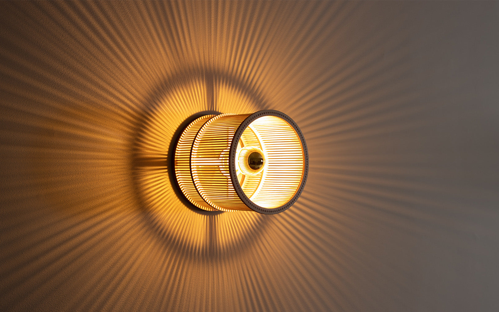 artus wall light