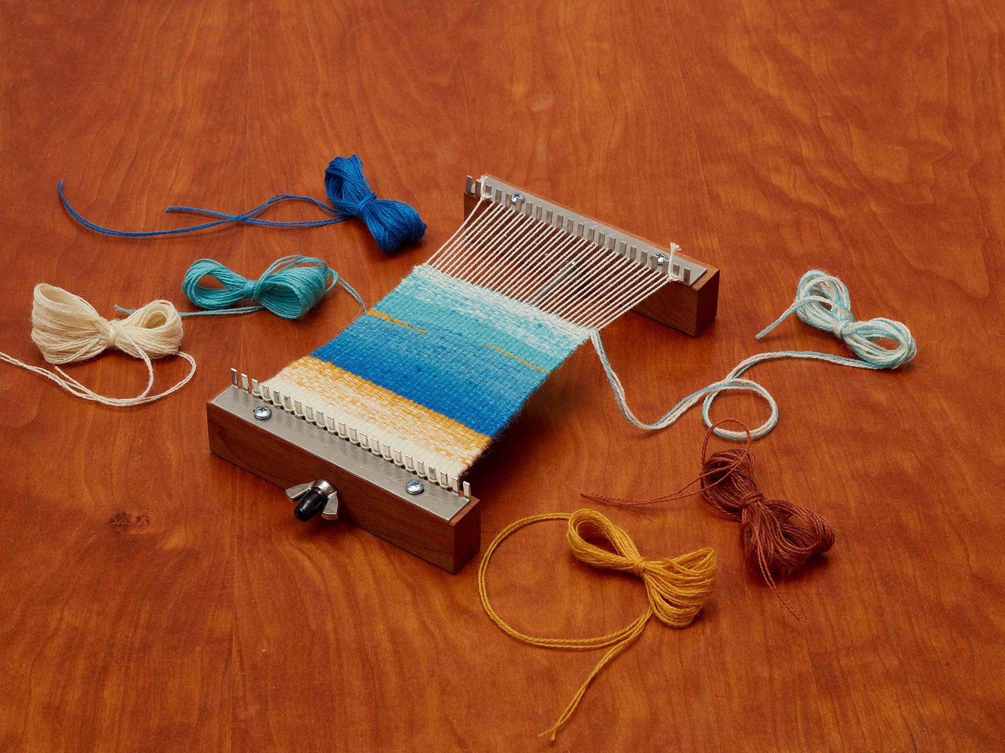 Introduction to Tapestry Looms and Tapestry Weaving - Gist Yarn