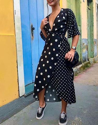 Playful Polka Dot Black Dress – Street Style Stalk