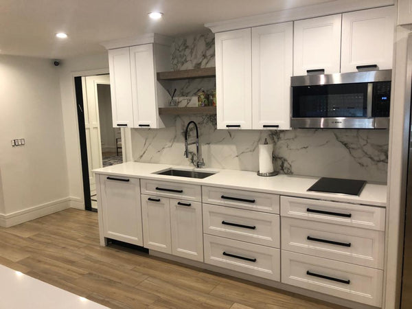 White kitchen cabinets