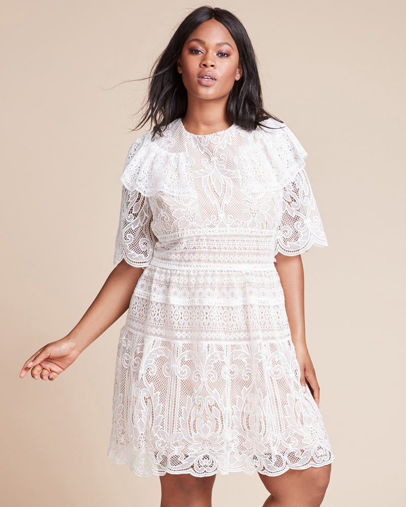 monique lhuillier white lace dress