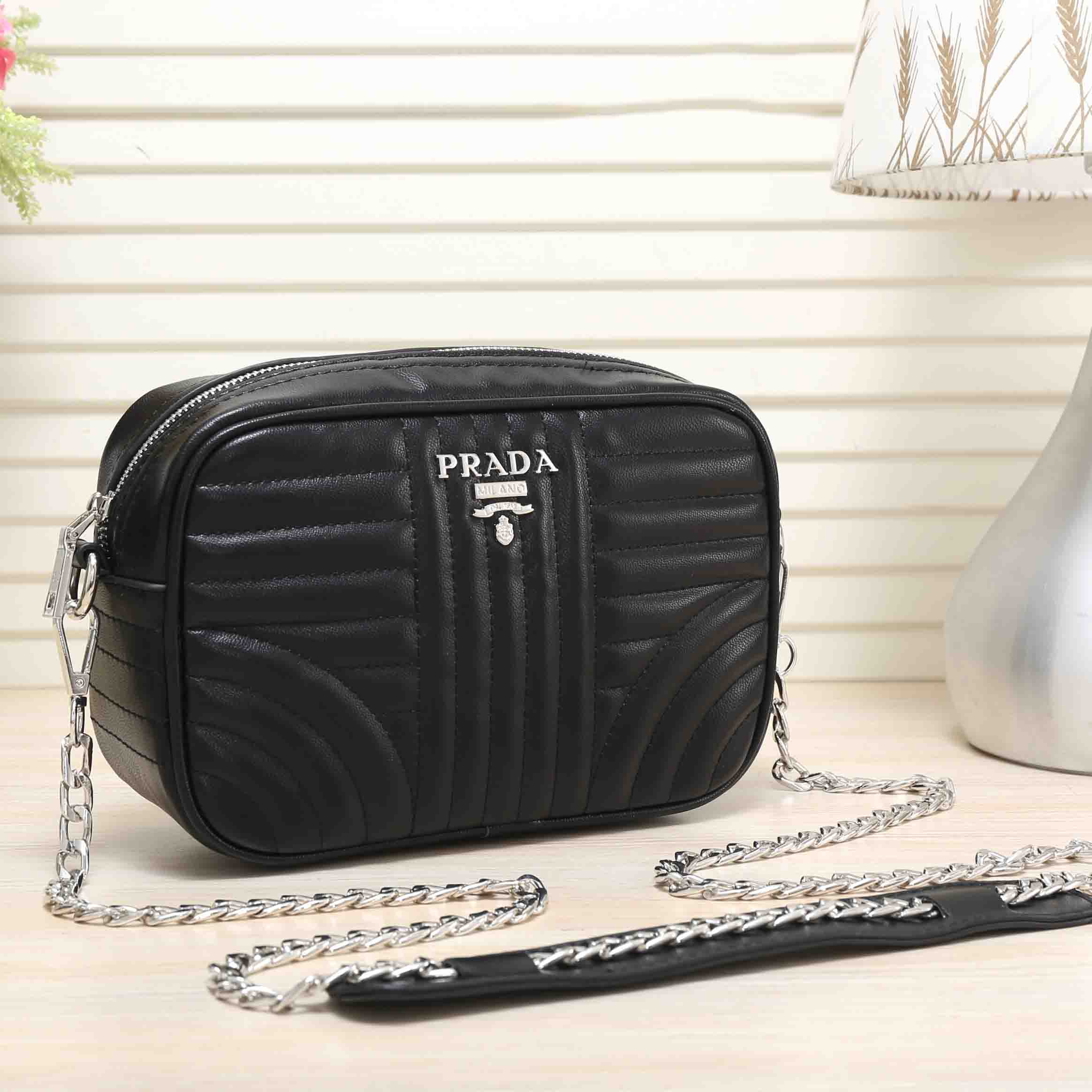 Prada New women's bag pleated women's bag leather Single Shoulder Messenger Handbag