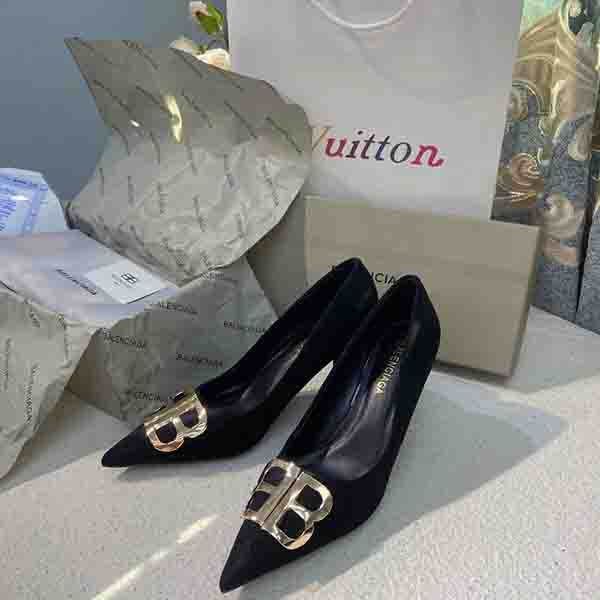 Balenciaga Women's Pointed Toe Pumps Shoes