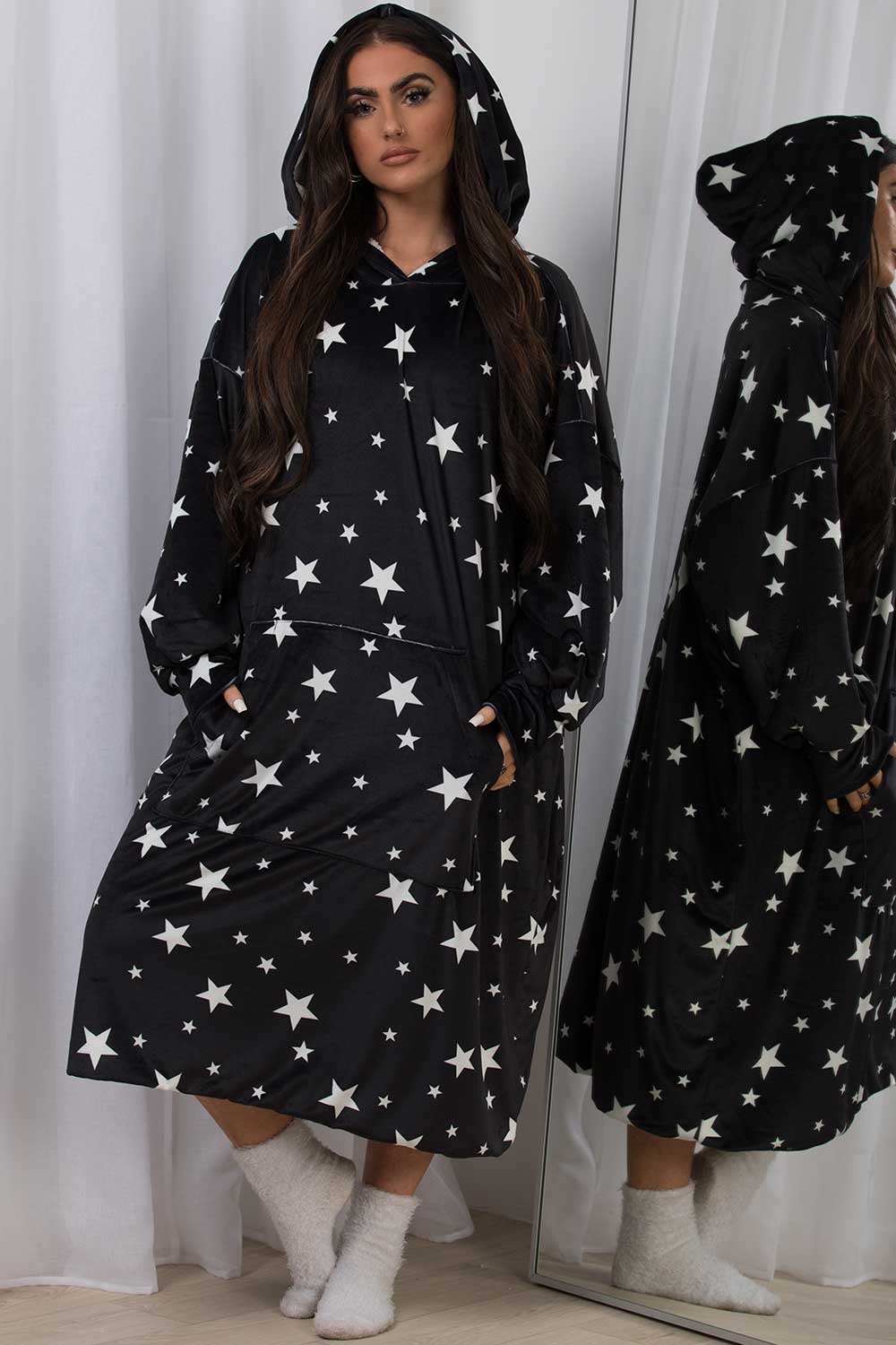 Oodie Blanket Hoodie With Star Print Black – Styledup.co.uk