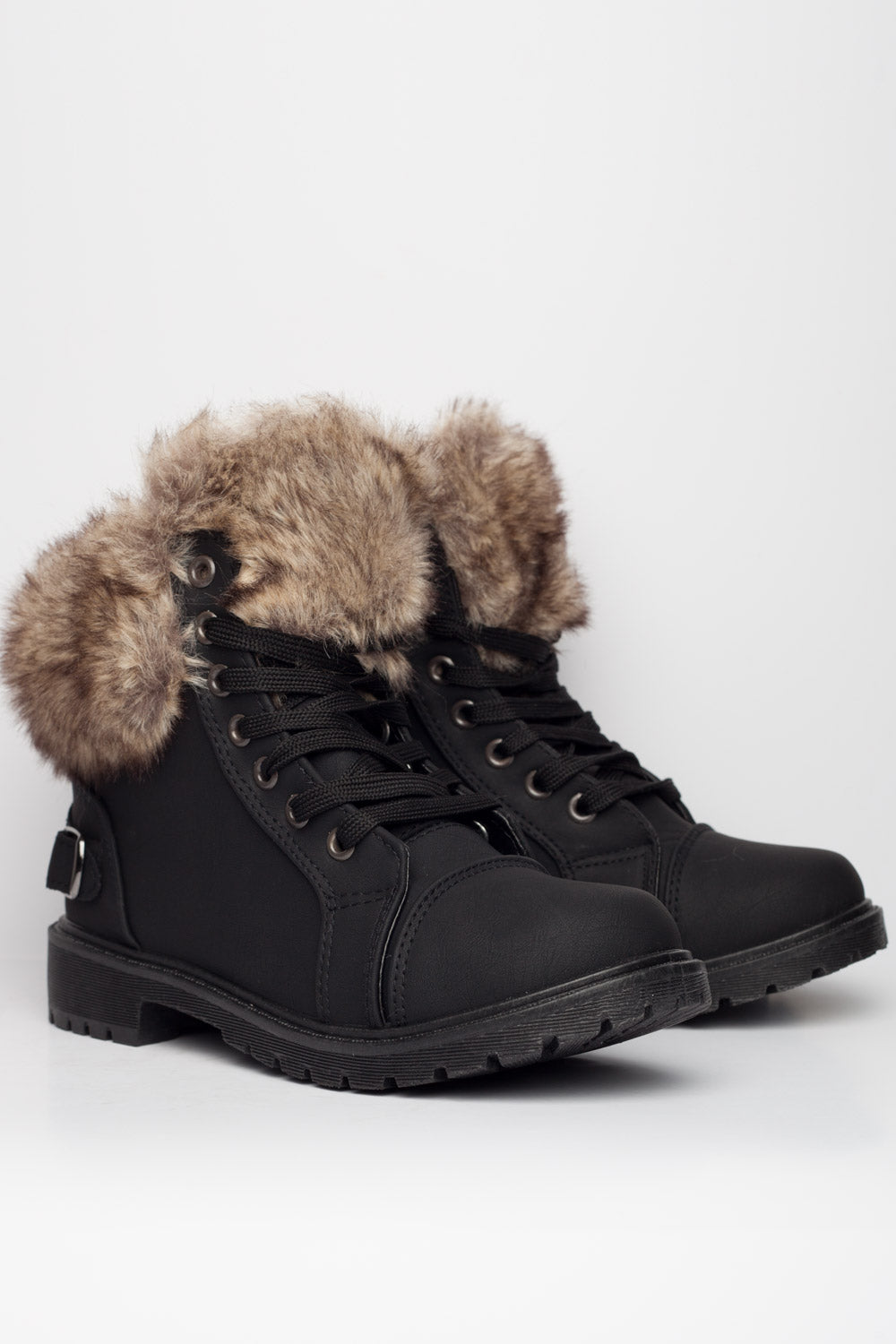 black boots with fur lining