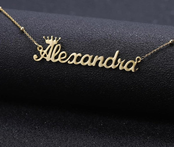 Name necklaces with gold crown