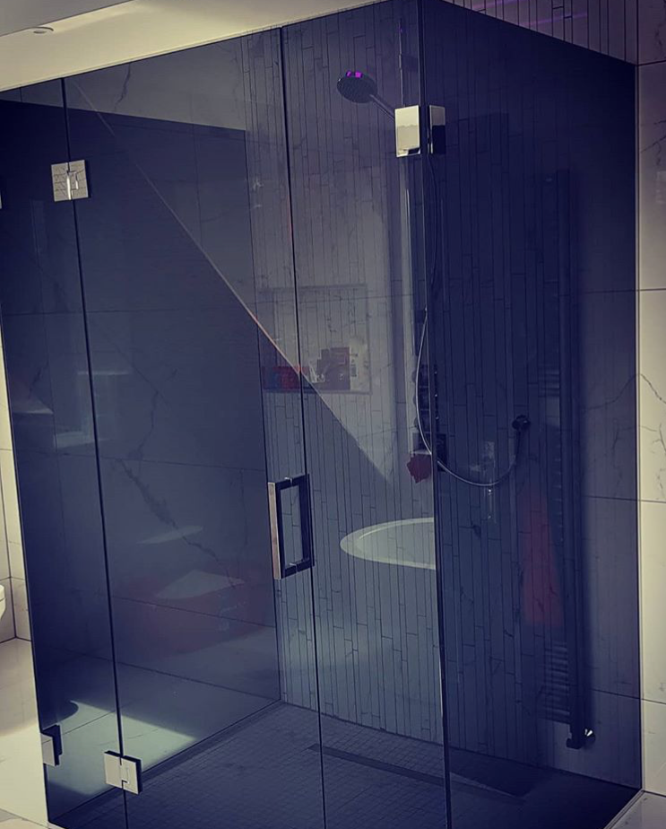 What Is The Minimum Size For A Glass Shower Door What Is The Standard Marvin And Pinch