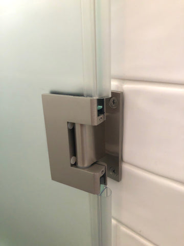 M&P Hinge and bulb seal