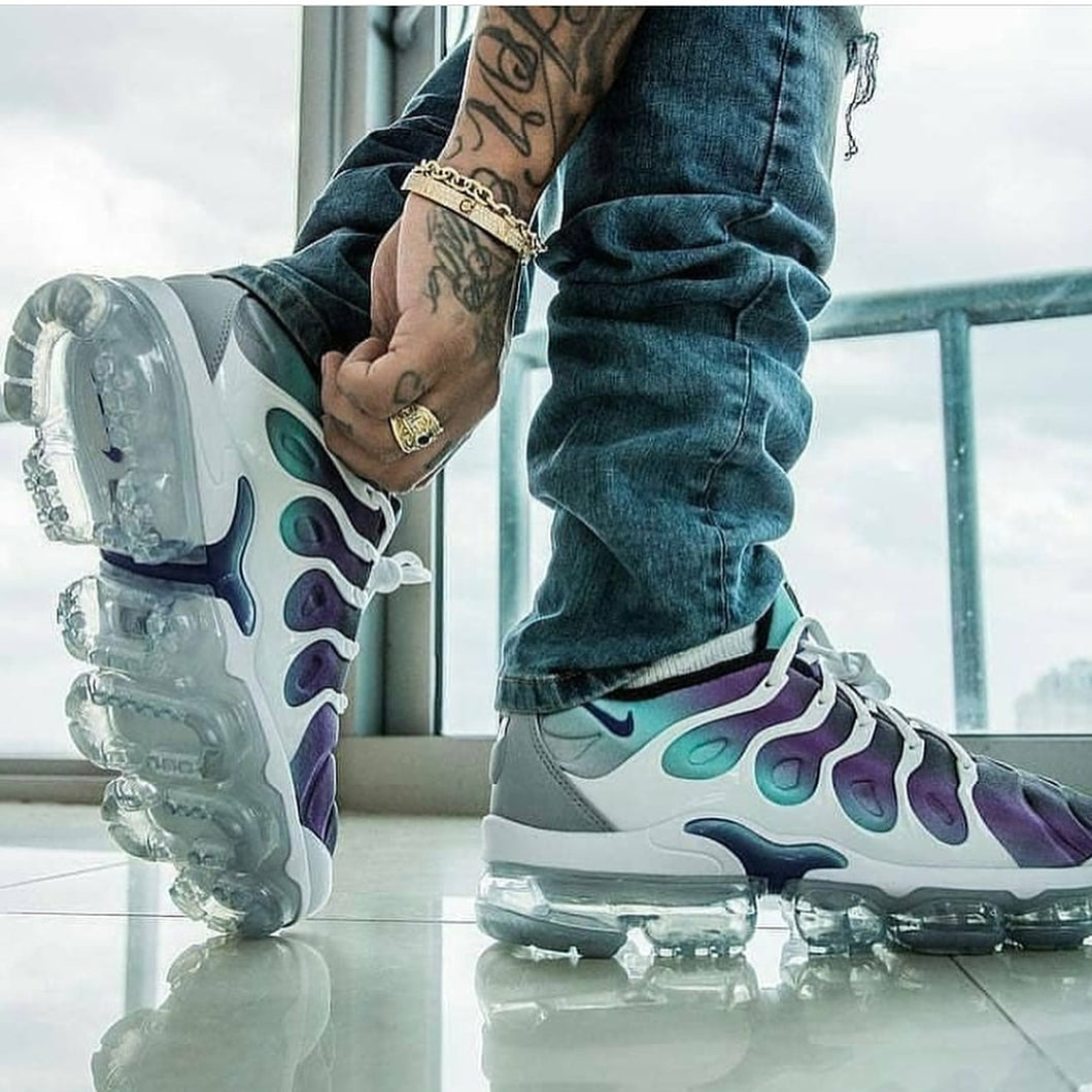 cotton candy vapormax plus