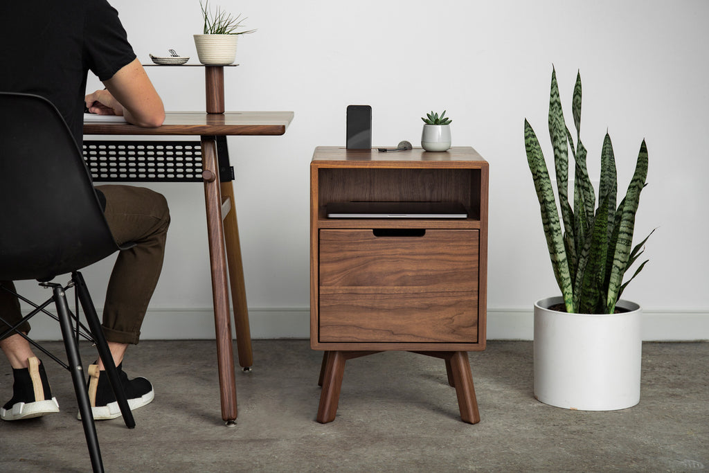 Artifox - Side Table - Walnut - Setup