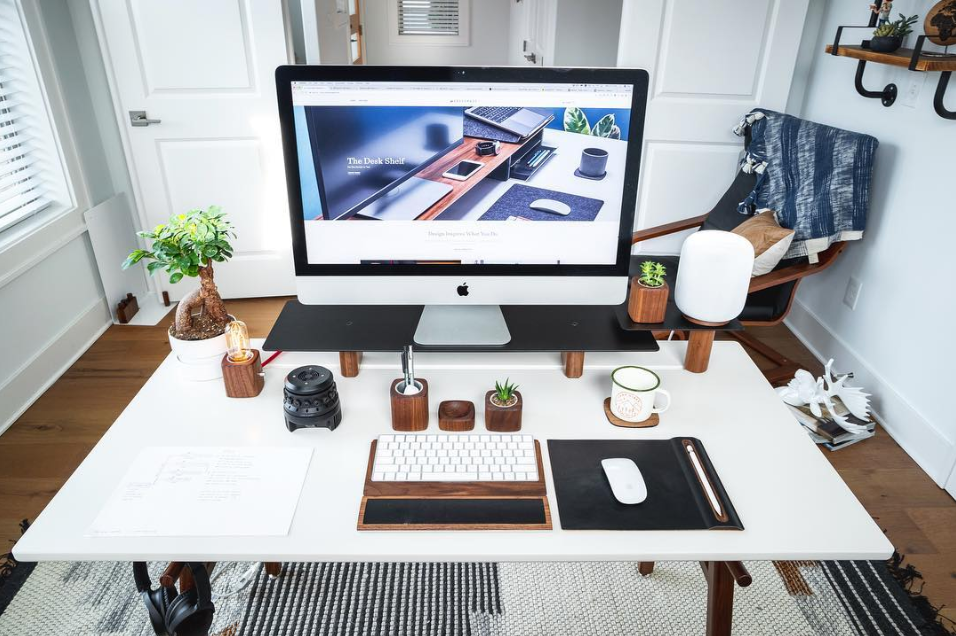 Walnut DESK 02 with Bone Top