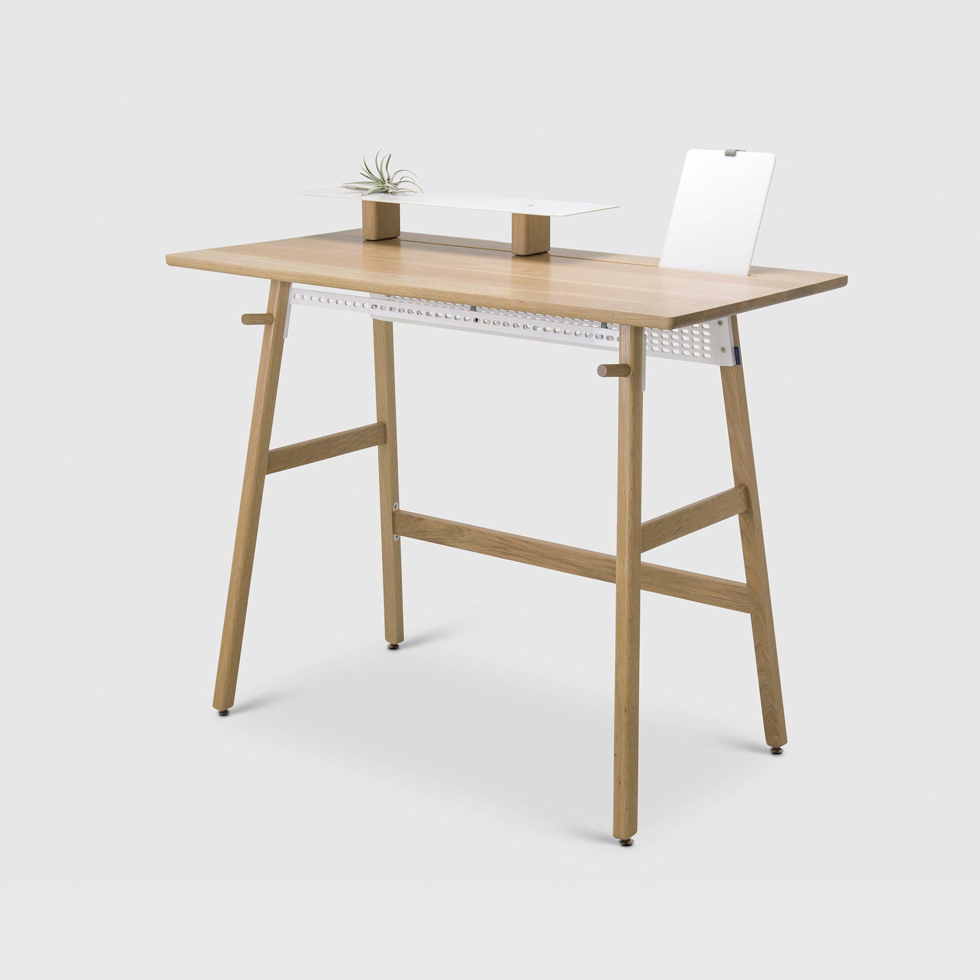 B01-artifox-desk-white-oak-standing