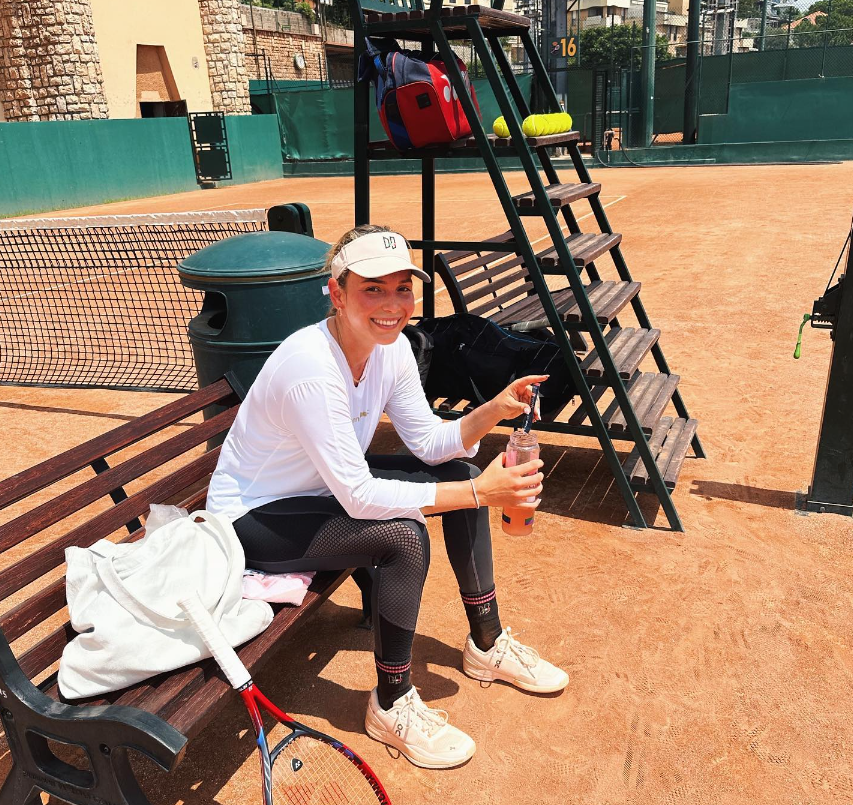 Donna Vekic taking Cymbiotika Pure Hydration