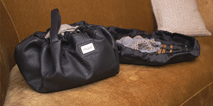 Dina knitting bag in quality leather. opens to a full circle