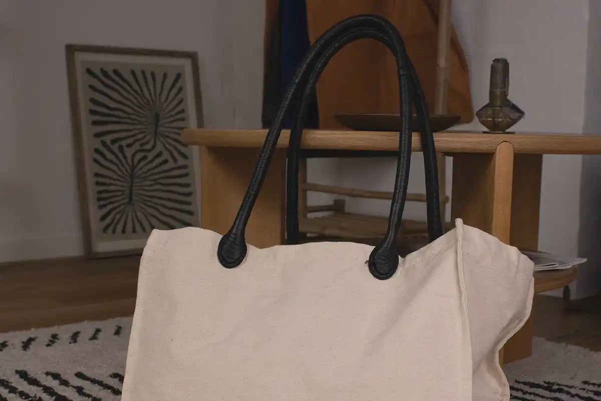 Cotton shopper with leather straps