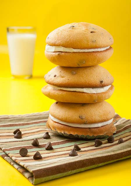 Chocolate Chip Whoopie Pie Case Of 12 Steve S Snacks