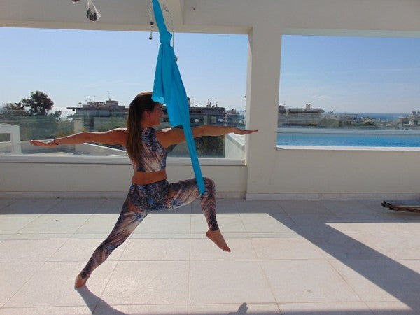 Aerial Yoga: Everything You Need to Know About Yoga in The Air - lotsofyoga
