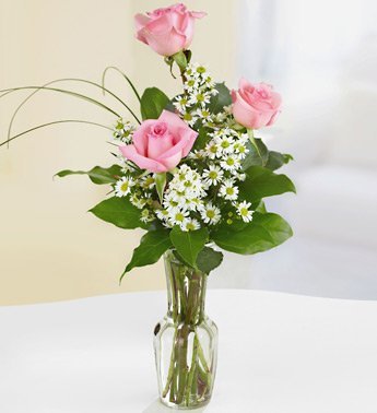 3 Roses Bouquet| Livermore Florist - Spring Garden Florist