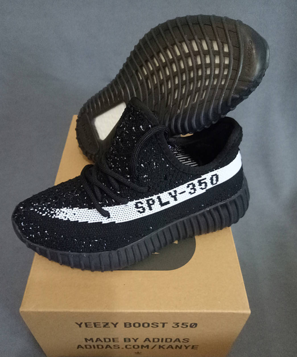 yeezy oreo kids