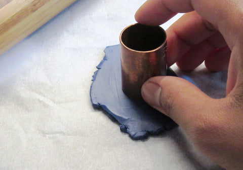 DIY Découpe pâte Fimo avec manchon en cuivre
