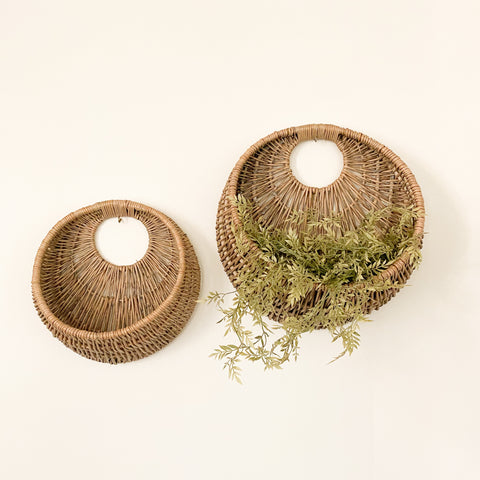 Cresent Woven Wall Basket 2 Sizes